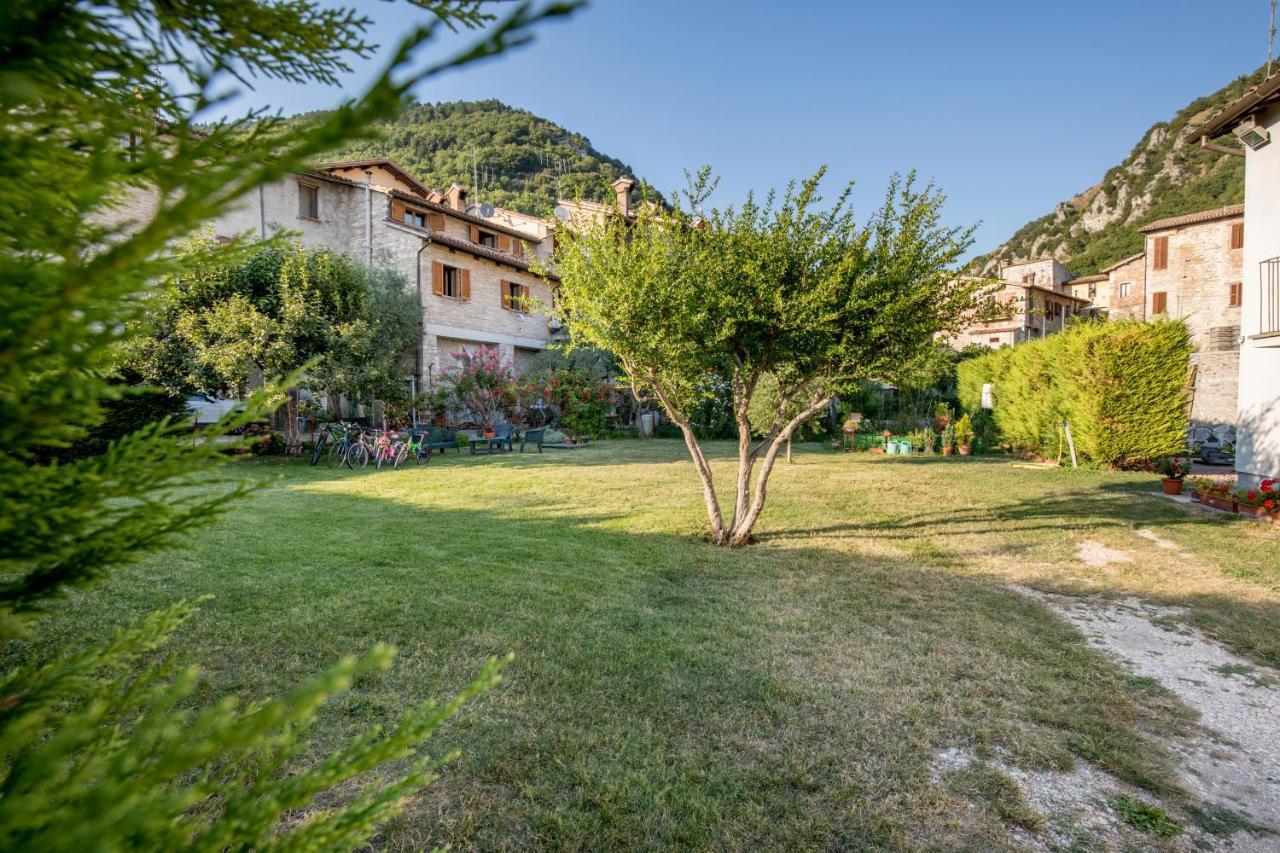 Borgo Santa Lucia Apartment With Private Parking & Garden Gubbio Zewnętrze zdjęcie