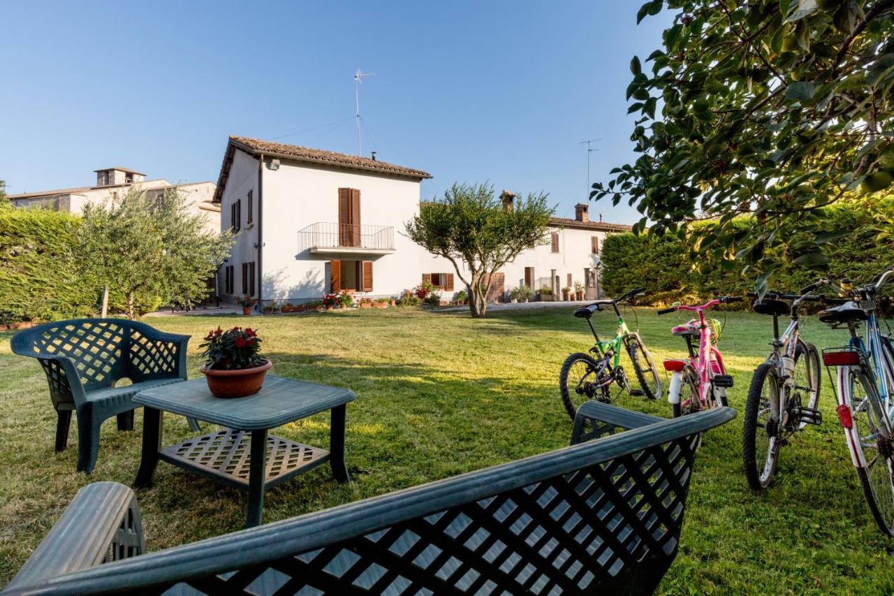 Borgo Santa Lucia Apartment With Private Parking & Garden Gubbio Zewnętrze zdjęcie