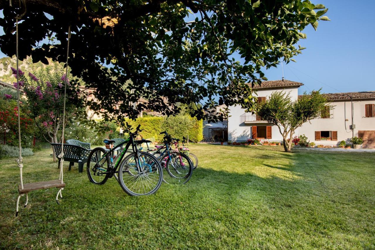 Borgo Santa Lucia Apartment With Private Parking & Garden Gubbio Zewnętrze zdjęcie